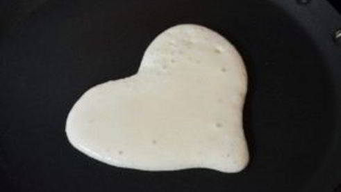 блины-сердечки