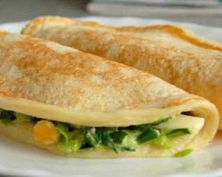 Скороспелые блины на кефире с двумя начинками