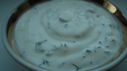 укропные блины с икрой