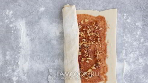 булочки с корицей из слоеного теста