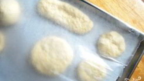 булочки с посыпкой