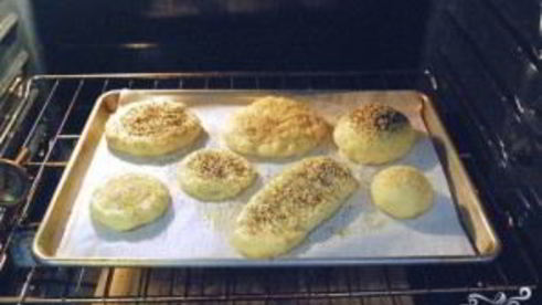 булочки с посыпкой