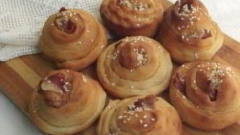 булочки-улитки с беконом