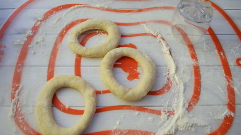 булочки жаворонки