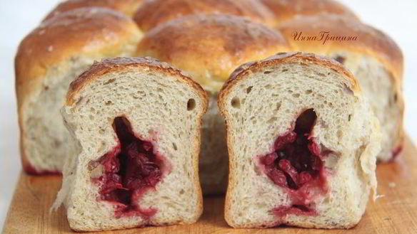 Рецепт Каштановых булочек с брусникой