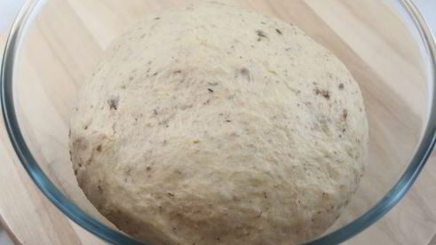 каштановые булочки с брусникой