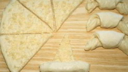 круассаны из дрожжевого теста