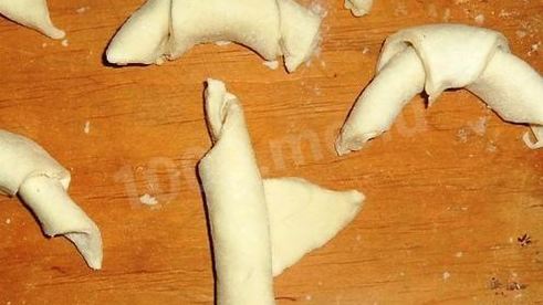 круассаны из слоеного теста