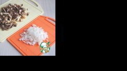 мясные ватрушки с грибами и луком