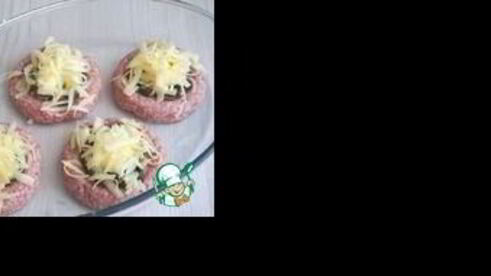 мясные ватрушки с грибами и луком