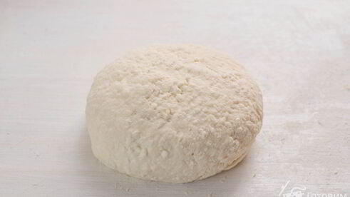 творожные булочки с курицей и лисичками