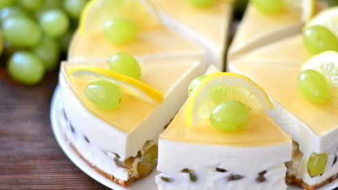 чизкейк с белым вином и виноградом