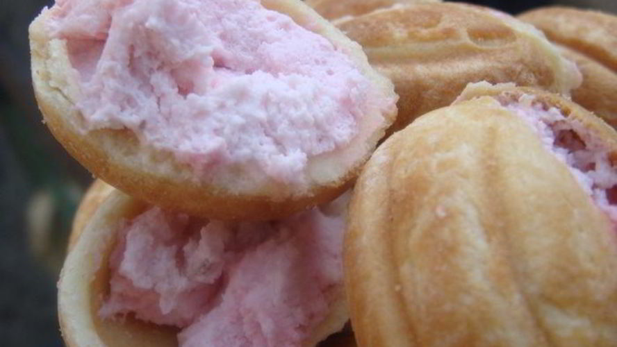 Рецепт печенья орешки, фаршированные малиновым чизкейком