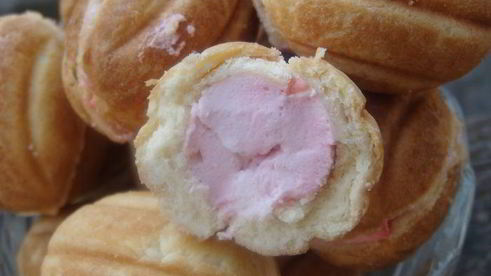 печенье орешки, фаршированные малиновым чизкейком