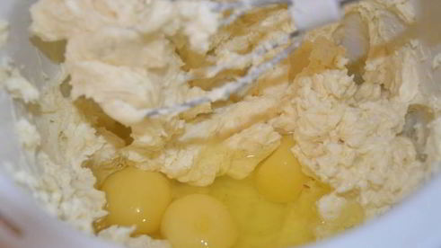 шоколадный чизкейк с фруктами