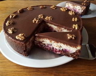 Вишнево-смородиновый чизкейк