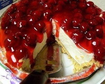 Воздушный творожный чизкейк с вишней