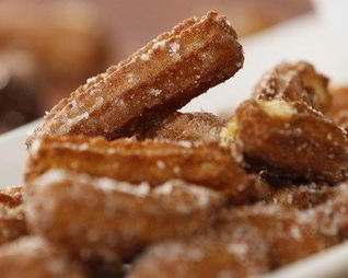 Чуррос с шоколадным соусом