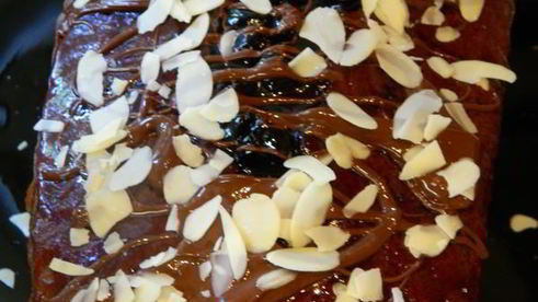 кекс с шоколадом и красным вином