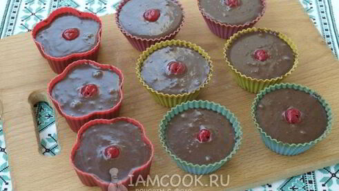 кексы на кока-коле с вишней