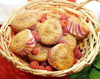 Кексы с малиной и шоколадом