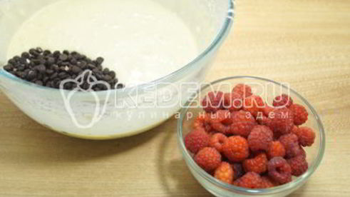 кексы с малиной и шоколадом