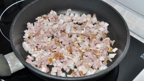 кукурузный закусочный кекс с беконом