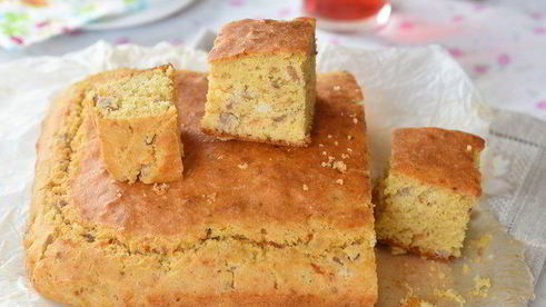 кукурузный закусочный кекс с беконом