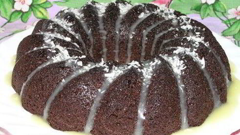 шоколадный кекс с черничным джемом и корицей