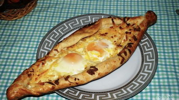 Рецепт Хачапури по-аджарски из слоеного теста