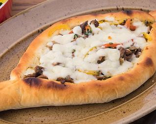 Хачапури по-аджарски с мясной начинкой