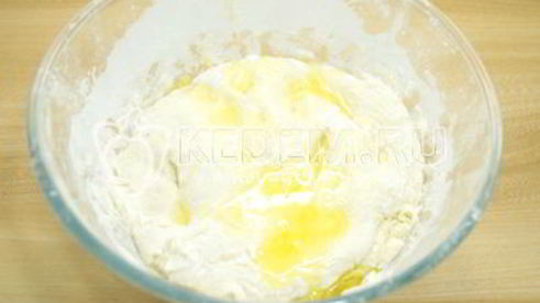 хачапури с брынзой и яйцом