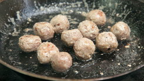 багет с фрикадельками