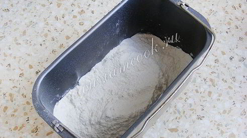 белый хлеб с чесноком