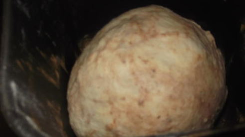 хлеб с корицей и ореховым маслом