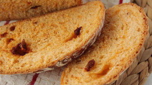 хлеб с вялеными помидорами