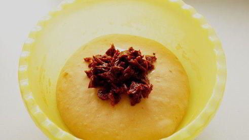 хлеб с вялеными помидорами