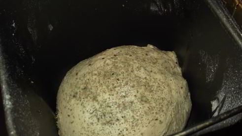 овсяный хлеб с сыром и грецким орехом