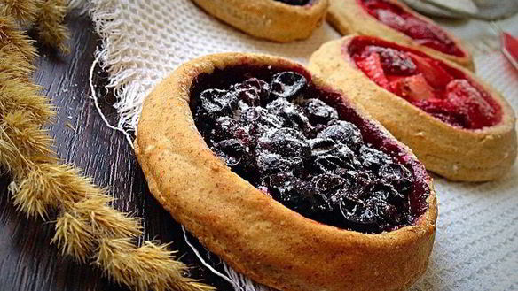 Рецепт Постных ржаных мини-галетов с ягодами