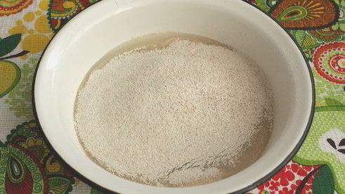 пшенично-ржаной хлеб с льняными семечками