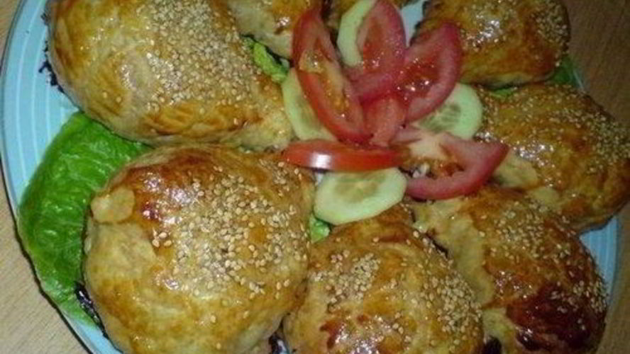 Рецепт куриных ножек в слоеном конвертике