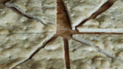 хрустящий лаваш с фасолевой намазкой