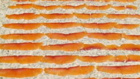 лаваш, фаршированный красной рыбой