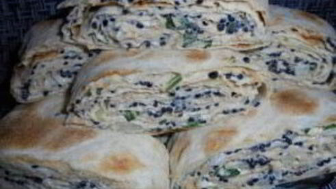 лаваш с тунцом консервированным