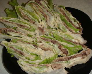 Лаваш с тунцом