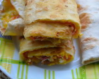 Лаваш с яйцом и сыром