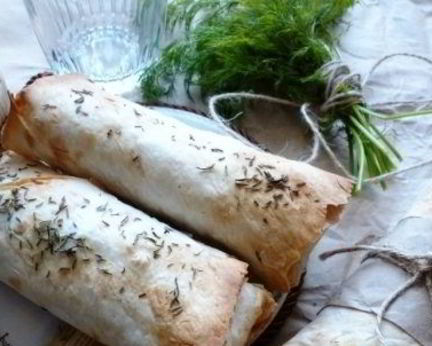 Сосиски в лаваше в духовке