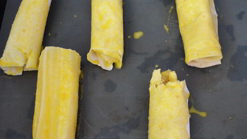 трубочки из лаваша с творогом и бананом