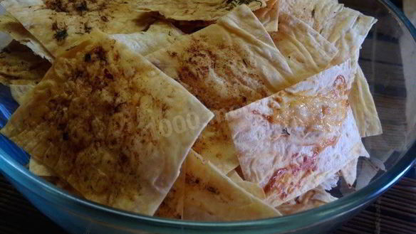 Рецепт Вкусных чипсов из лаваша с чесноком