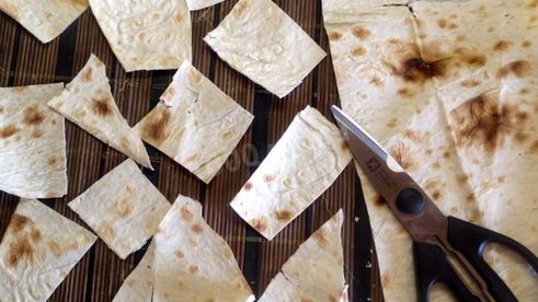 вкусные чипсы из лаваша с чесноком